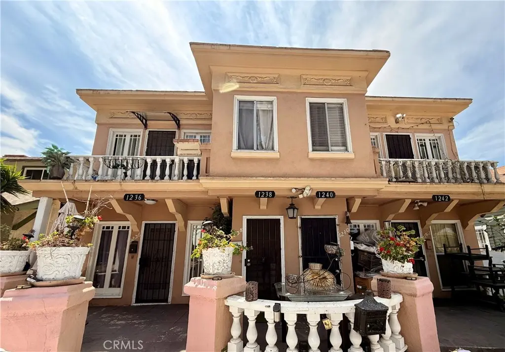 Quadruplex for sale at 1236 W Martin Luther King Jr Boulevard, Los Angeles, CA