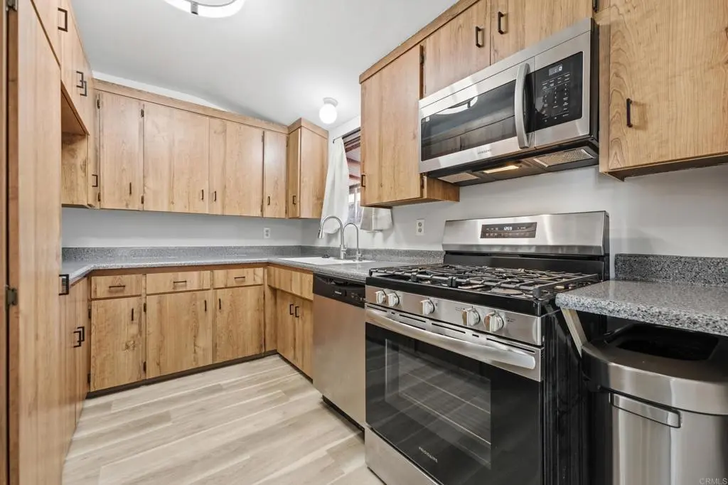 9320 Earl Street 33, La Mesa, CA — listing photo 1