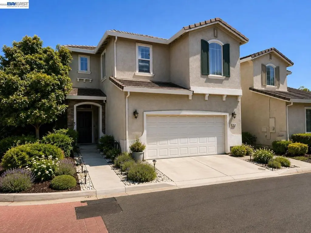 2359 Bayless Way, Sacramento, CA — listing photo 1