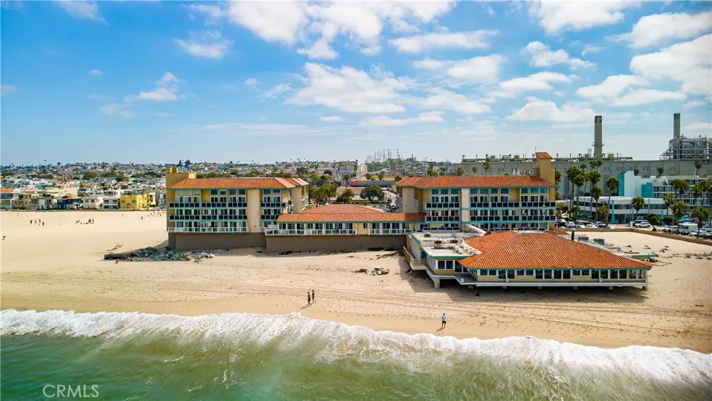 211 Yacht Club Way, Redondo Beach, CA — listing photo 1