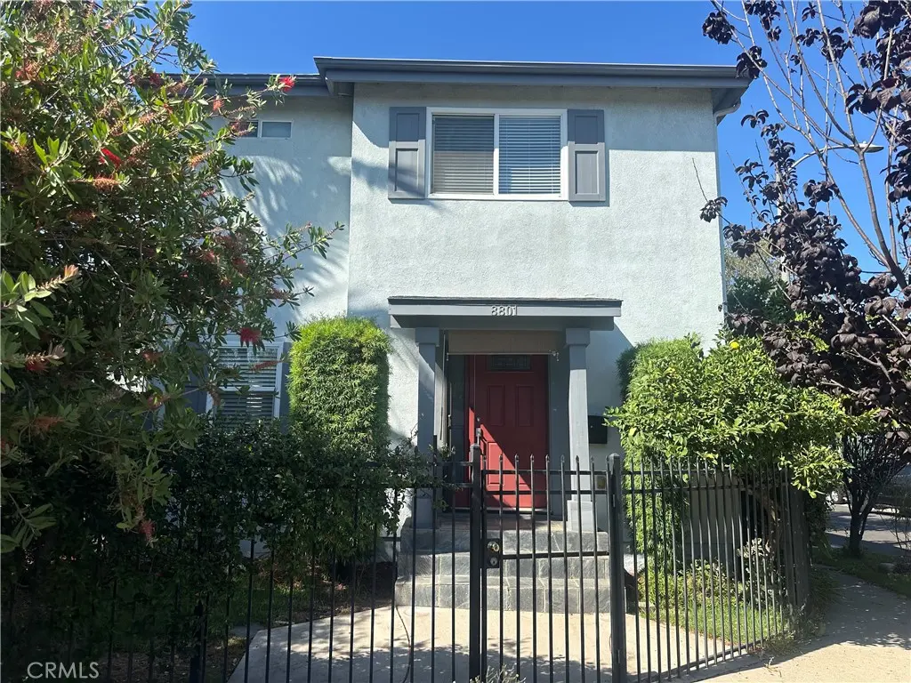Residential Lease for rent at 8801 Cattaraugus, Los Angeles, Los Angeles County, CA featuring 3 beds and 3 baths