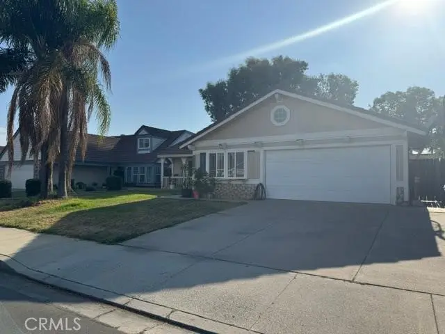 Single Family Residence for sale at 15135 Calle Renfro, Moreno Valley, CA featuring 3 beds and 2 baths
