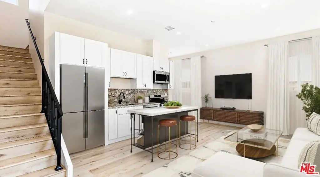 Residential Lease for rent at 16698 Moorpark Street, Los Angeles, Los Angeles County, CA featuring 3 beds and 3 baths