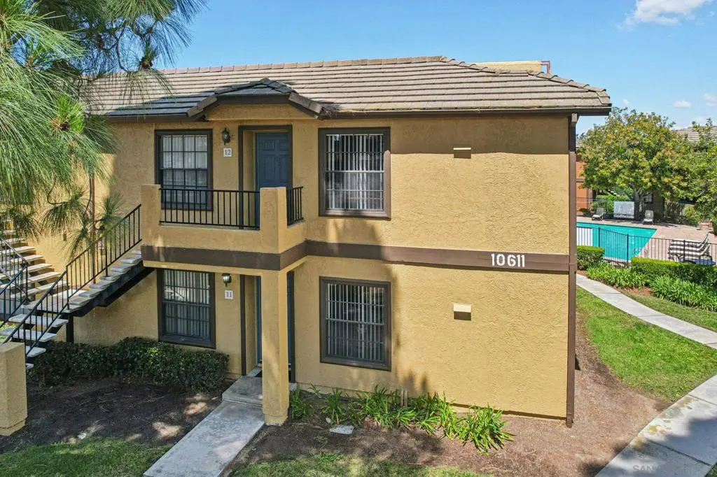 Condominium for sale at 10611 Dabney Dr 11, San Diego, CA featuring 1 bed and 1 bath