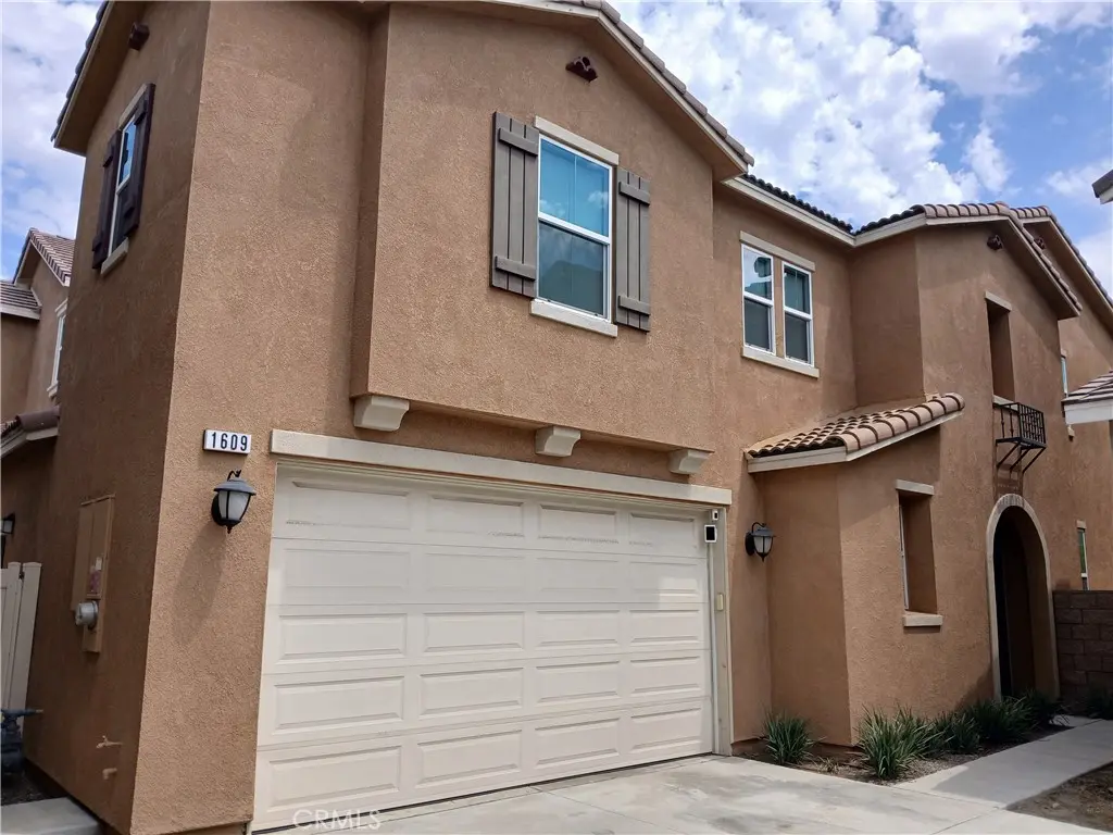 1609 Mahogany Tree, Upland, CA — listing photo 1