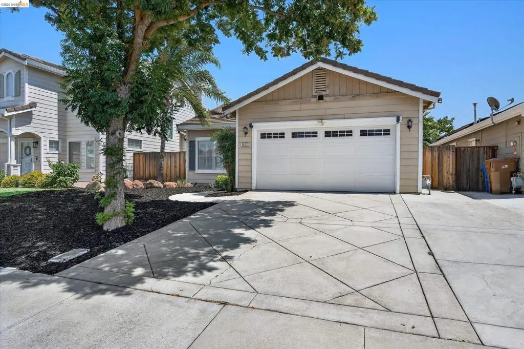 Single Family Residence for sale at 2012 Trailside Dr, Brentwood, CA featuring 3 beds and 2 baths