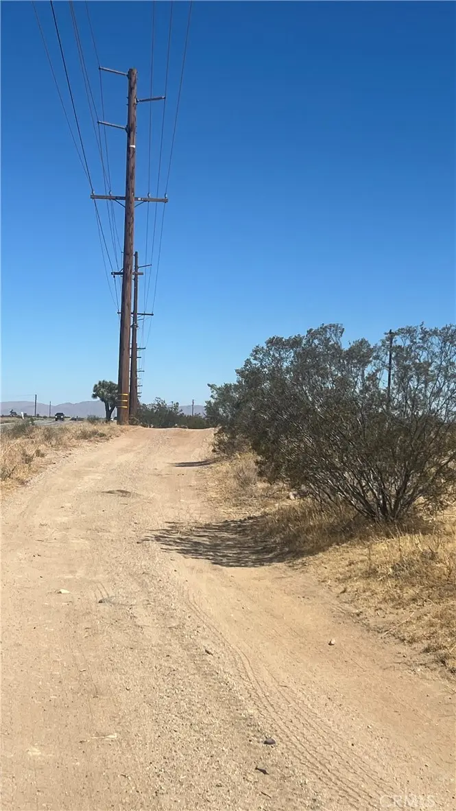 0 Ca-18, Phelan, CA — listing photo 1