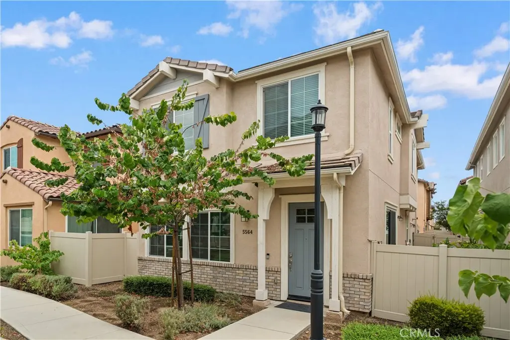 5564 Valencia, Montclair, CA — listing photo 1