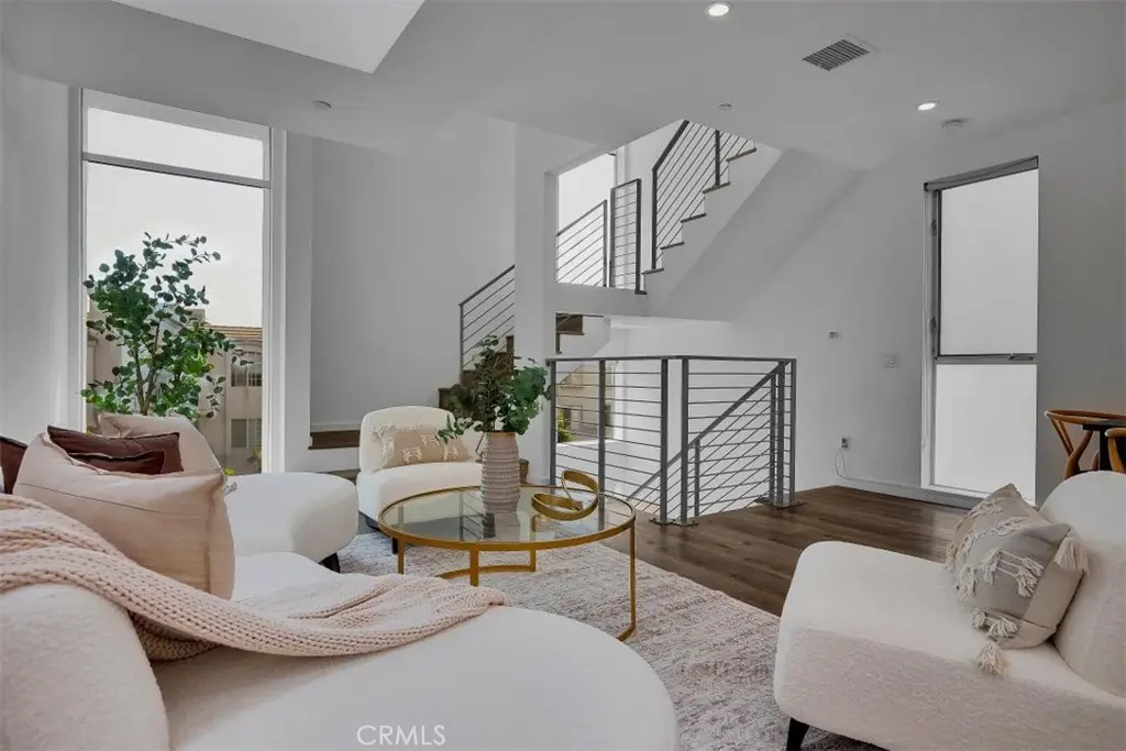 Single Family Residence for sale at 6919 Knowlton Place, Los Angeles, CA featuring 3 beds and 4 baths