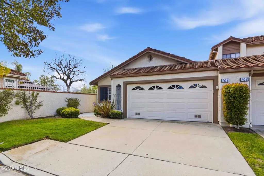 Condominium for sale at 704 Wind Willow Way, Simi Valley, CA featuring 2 beds and 2 baths
