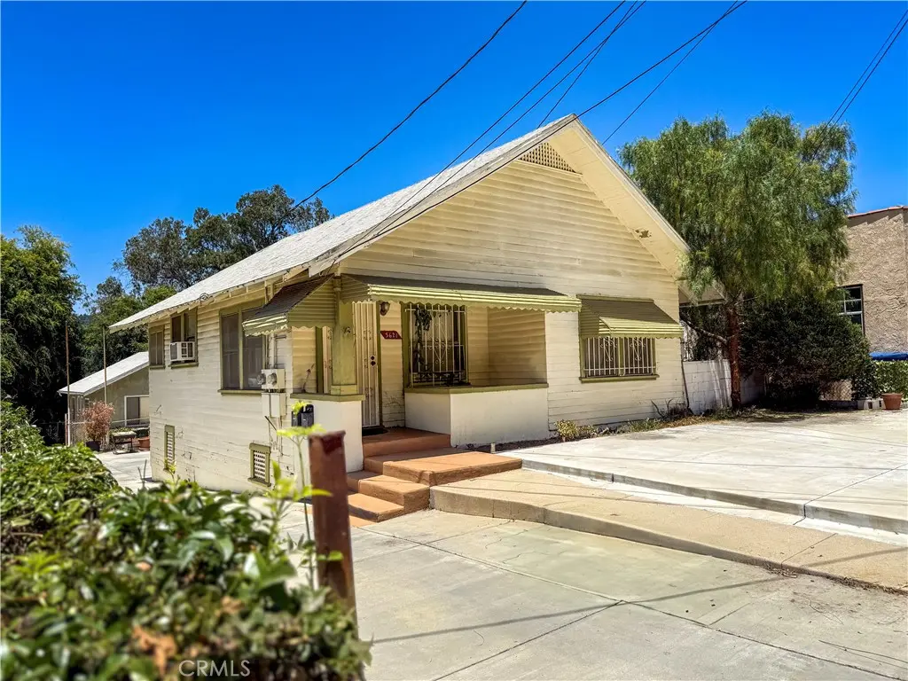 Duplex for sale at 3621 Griffin Avenue, Los Angeles, CA