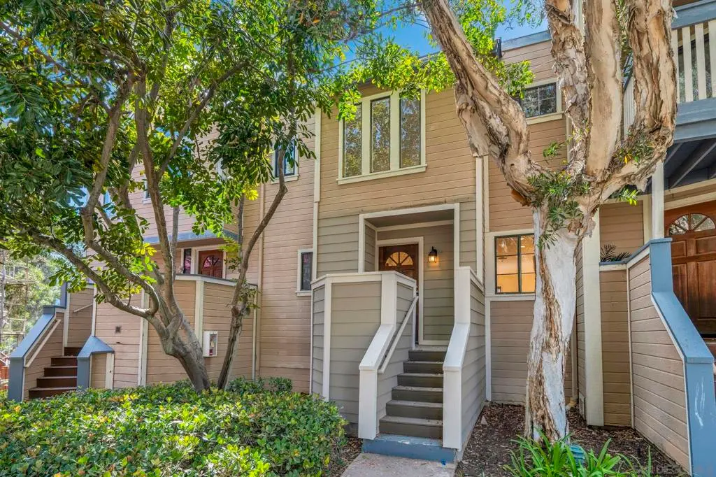 Townhouse for sale at 9260 Towne Centre 26, San Diego, CA featuring 1 bed and 1 bath