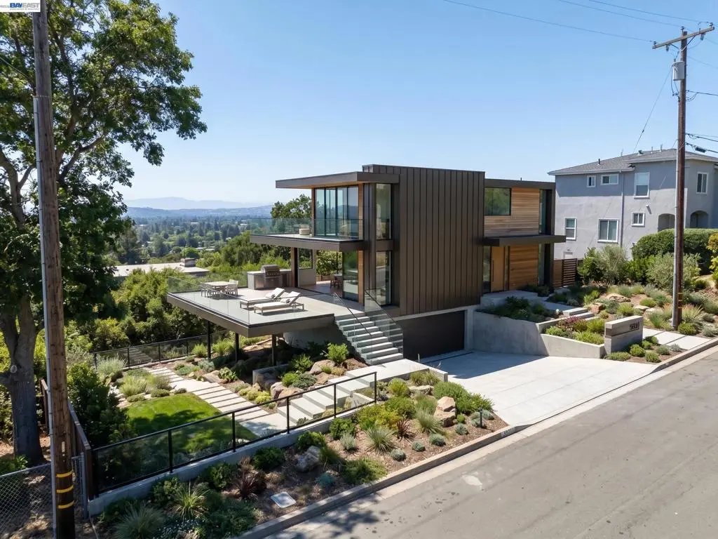 14643 Saturn Dr, Castro Valley, CA — listing photo 1