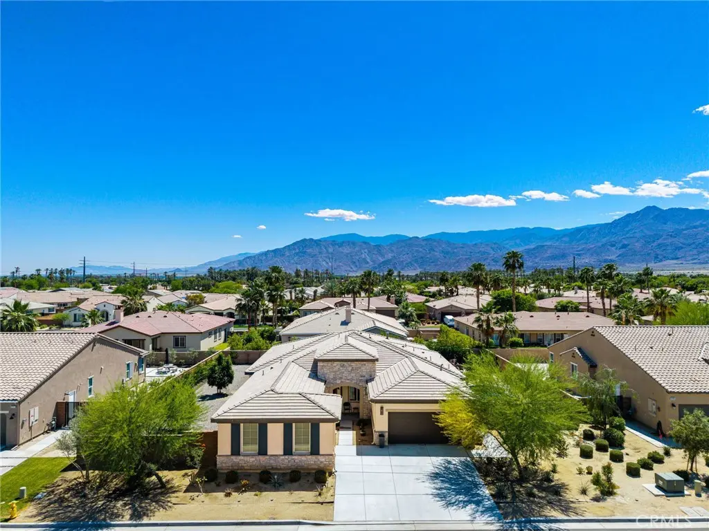 Single Family Residence for sale at 81855 Vida Bella, La Quinta, CA featuring 4 beds and 3 baths