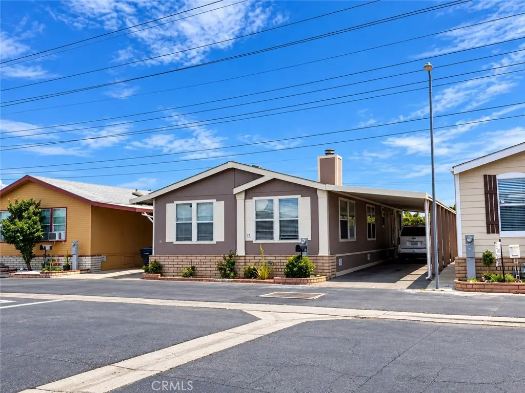 16600 Downey 27, Paramount, CA — listing photo 1