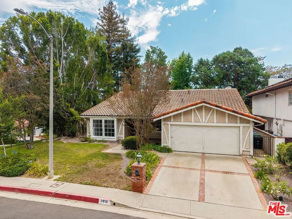 Single Family Residence for rent at 2952 Bottlebrush Drive, Los Angeles, CA featuring 3 beds and 3 baths