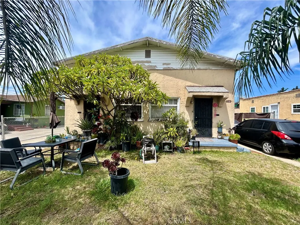 Triplex for sale at 731 Hendricks, Los Angeles, CA