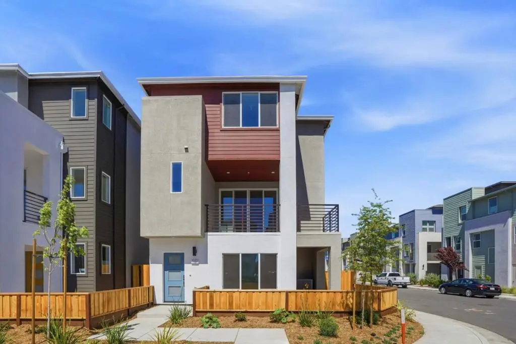 Single Family Residence for sale at 1002 Rojo Terrace, San Ramon, CA featuring 3 beds and 3 baths