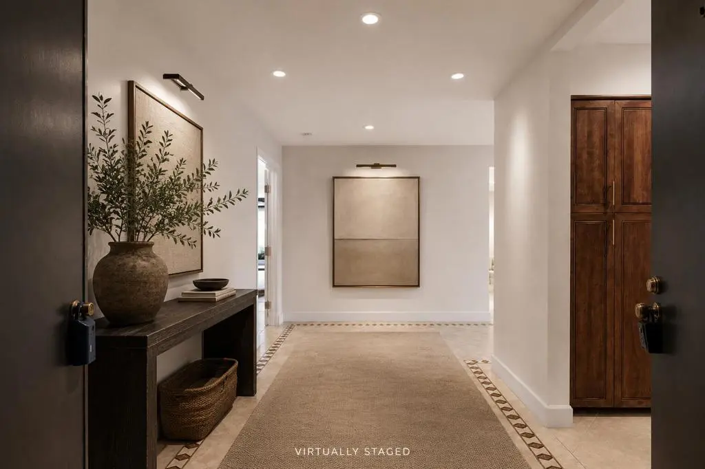 1630 La Reina Way 3c, Palm Springs, CA — listing photo 1