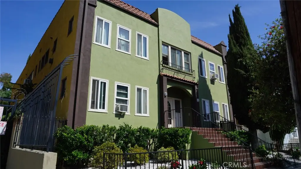 Apartment for sale at 5433 HAROLD Way, Los Angeles, CA