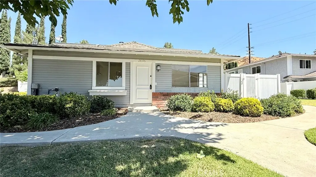 28196 Robin, Saugus, CA — listing photo 1