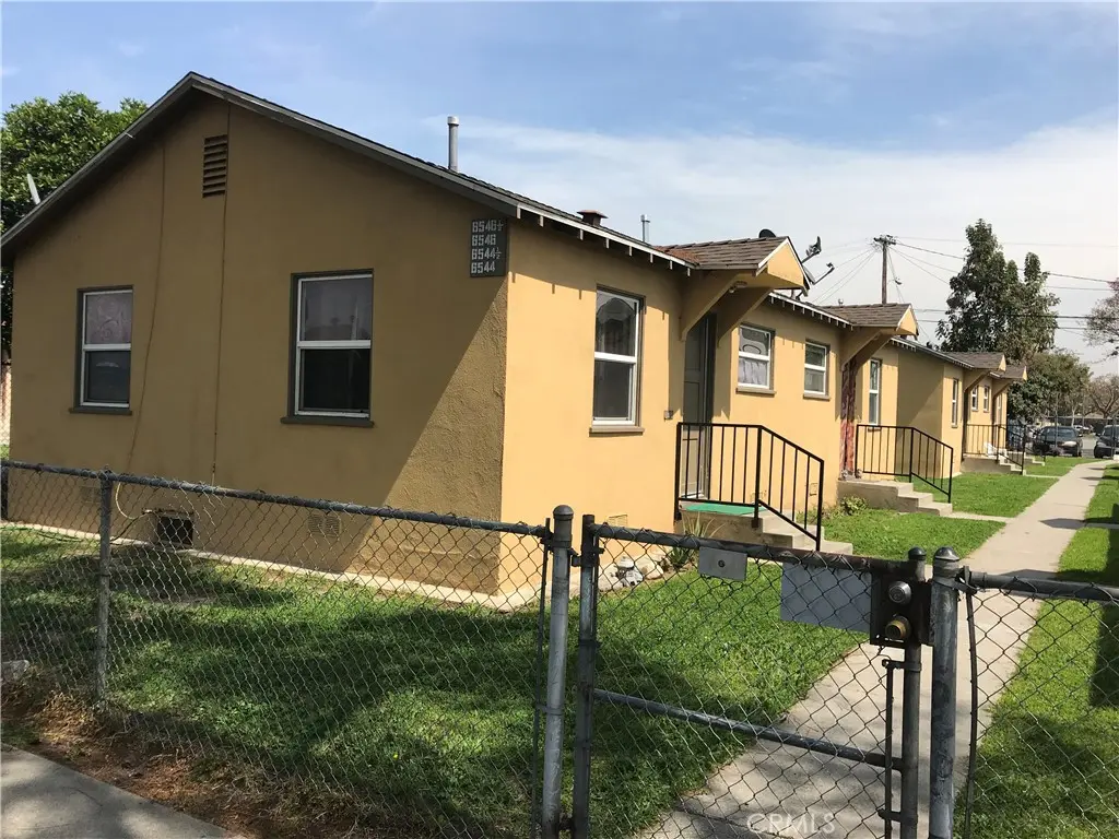 6544 Specht Avenue, Bell Gardens, CA — listing photo 1