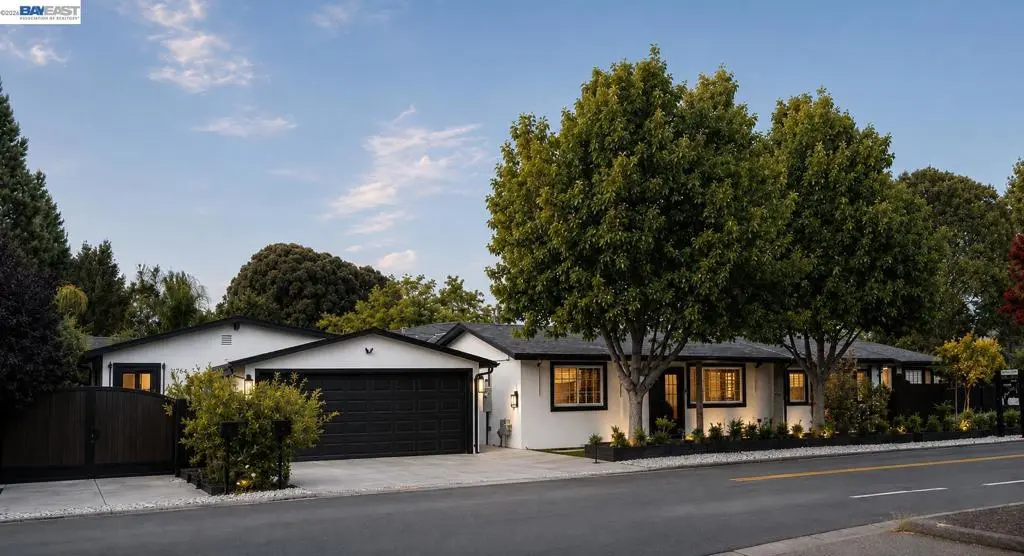 Single Family Residence for sale at 1764 3rd Avenue, Walnut Creek, CA featuring 4 beds and 5 baths