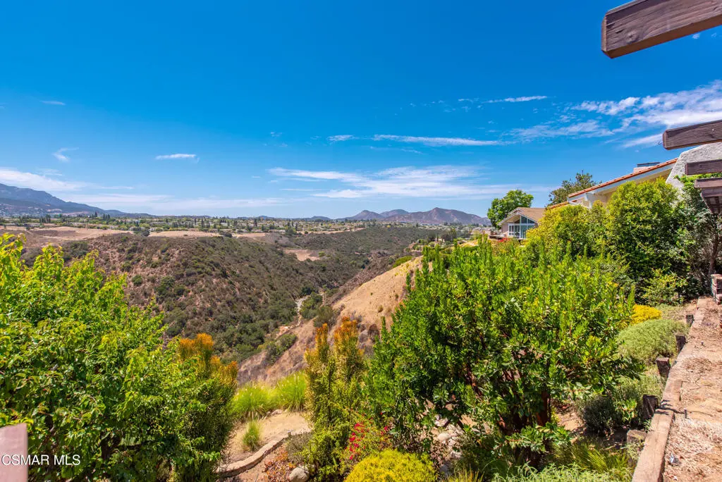 1845 Calle Petaluma, Thousand Oaks, CA — listing photo 1
