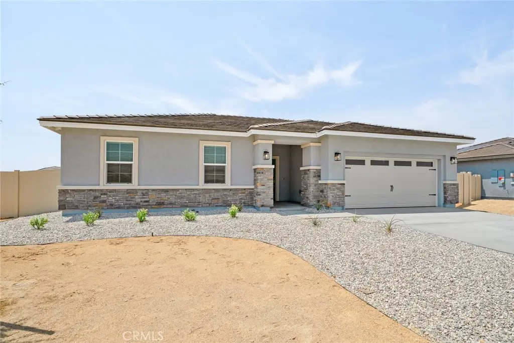 14842 Desert Lily Court, Apple Valley, CA — listing photo 1