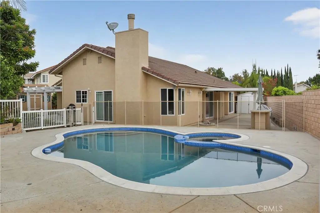 Single Family Residence for rent at 6132 E Baja Drive, Anaheim, CA featuring 3 beds and 2 baths