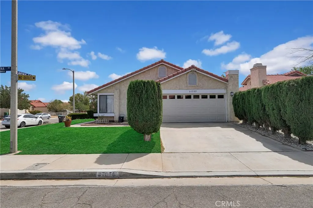 37050 Jenna Lane, Palmdale, CA — listing photo 1