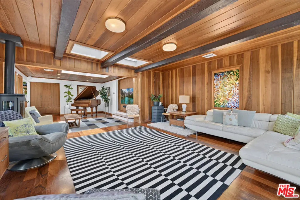 1738 Topanga Skyline Drive, Topanga, CA — listing photo 1