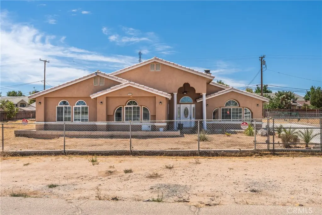 15921 Pine Street, Hesperia, CA — listing photo 1
