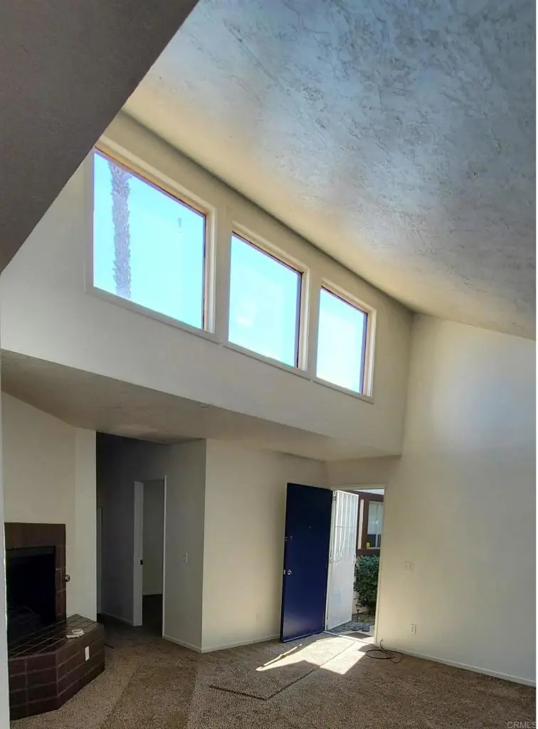 Residential Lease for rent at 6843 Mohawk Street A, San Diego, San Diego County, CA featuring 3 beds and 2 baths