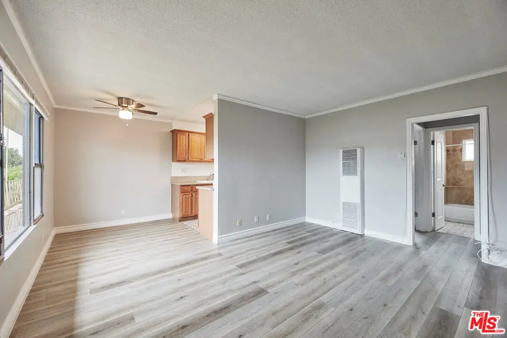 Residential Lease for rent at 2636 Kansas Avenue 13, Santa Monica, Los Angeles County, CA featuring 1 bed and 1 bath
