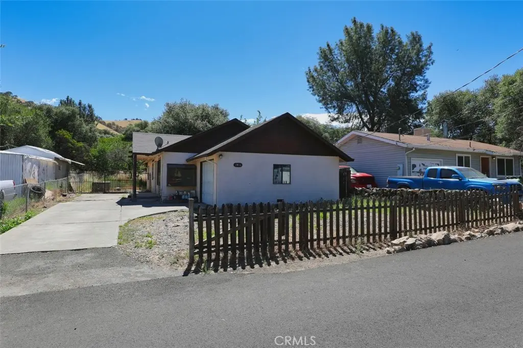 Single Family Residence for sale at 2954 8th, Clearlake, CA featuring 3 beds and 1 bath