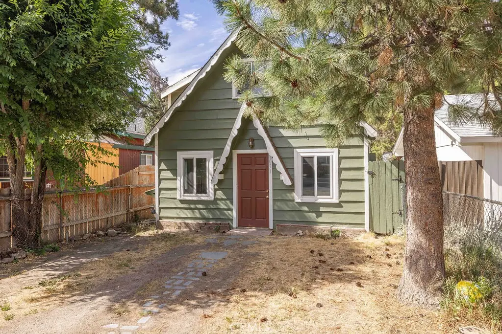 1031 W Aeroplane, Big Bear City, CA — listing photo 1
