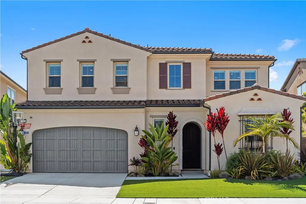 17311 Cobblestone Lane, Huntington Beach, CA — listing photo 1