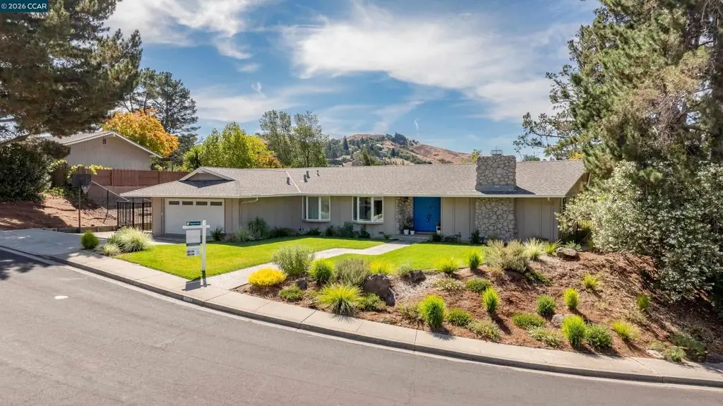 Single Family Residence for sale at 445 Kingsford Dr, Moraga, CA featuring 4 beds and 3 baths