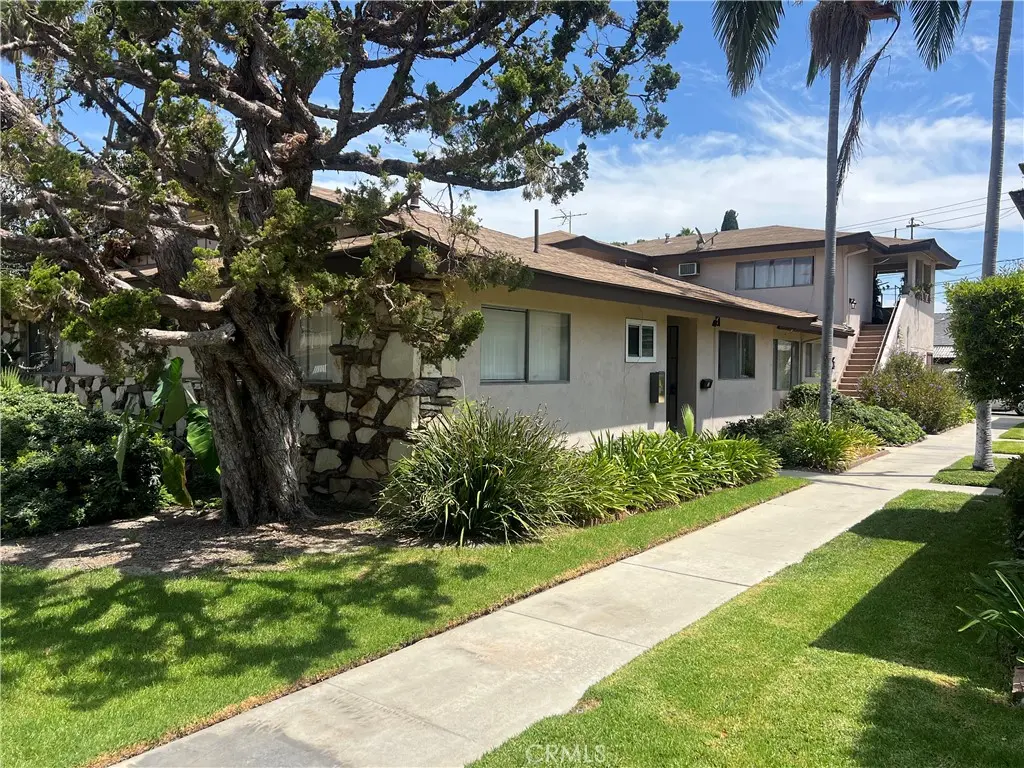 Triplex for sale at 820 N Lido, Anaheim, CA