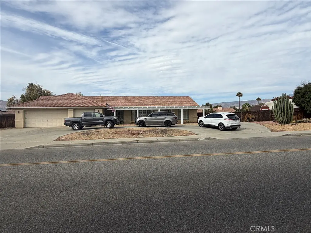 Single Family Residence for rent at 1267 Park, San Jacinto, CA featuring 3 beds and 2 baths