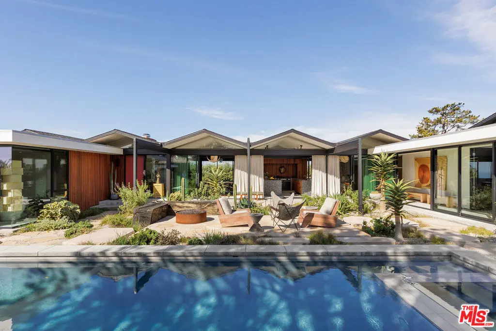 7127 Crest Road, Rancho Palos Verdes, CA — listing photo 1