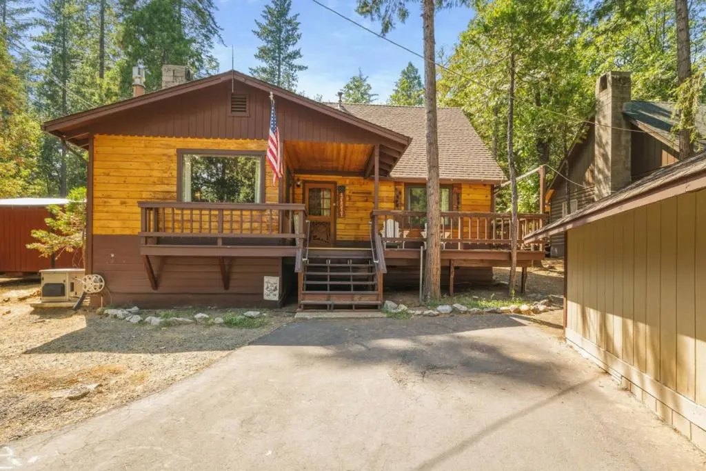 23100 Tuolumne Drive, Twain Harte, CA — listing photo 1