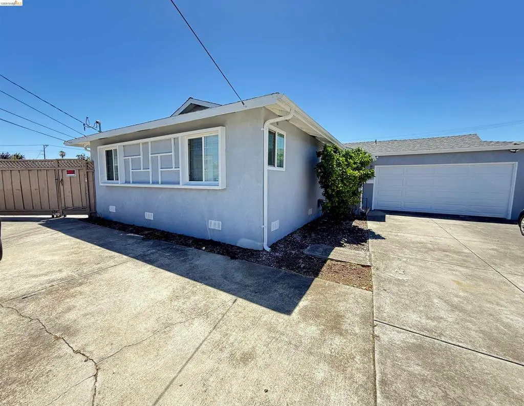 Single Family Residence for sale at 8096 Juniper Ave, Newark, CA featuring 3 beds and 2 baths