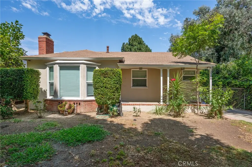 Residential Lease for rent at 2526 Purdue, Los Angeles, Los Angeles County, CA featuring 2 beds and 1 bath