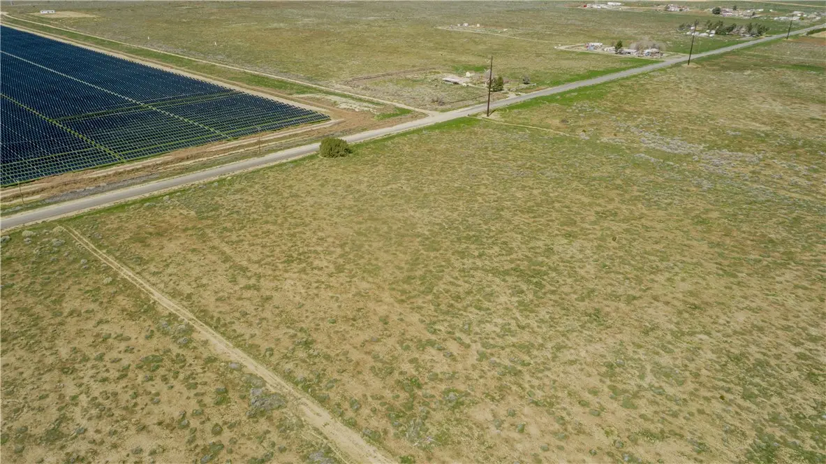 0 Dinkey, Rosamond, CA — listing photo 1