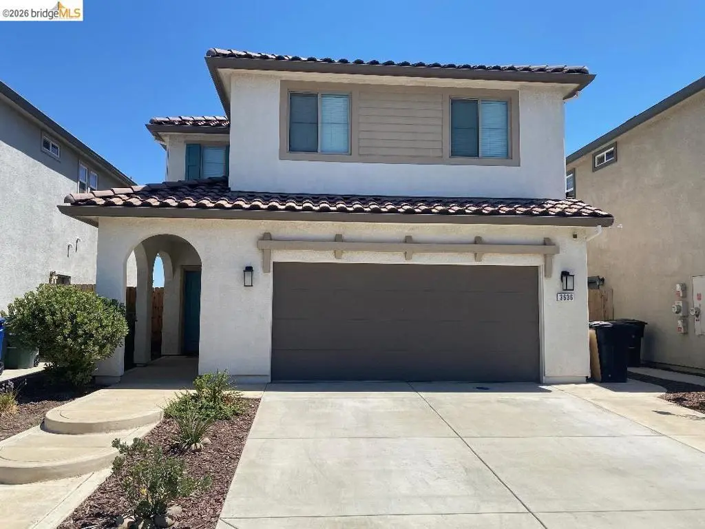 Single Family Residence for rent at 3636 Landmark Cir, Modesto, CA featuring 3 beds and 3 baths