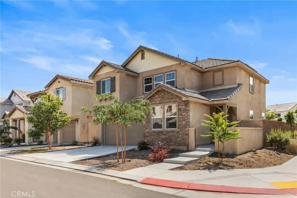 Residential Lease for rent at 1820 Julie Drive, Riverside, Riverside County, CA featuring 4 beds and 3 baths