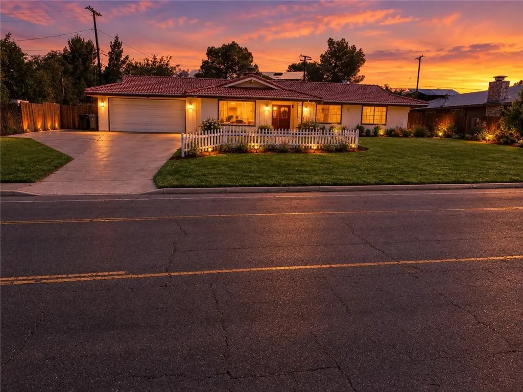 15034 Apple Valley, Apple Valley, CA — listing photo 1