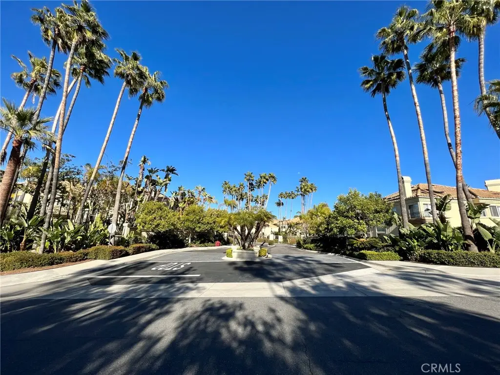 Condominium for rent at 26465 La Traviata, Laguna Hills, CA featuring 3 beds and 3 baths
